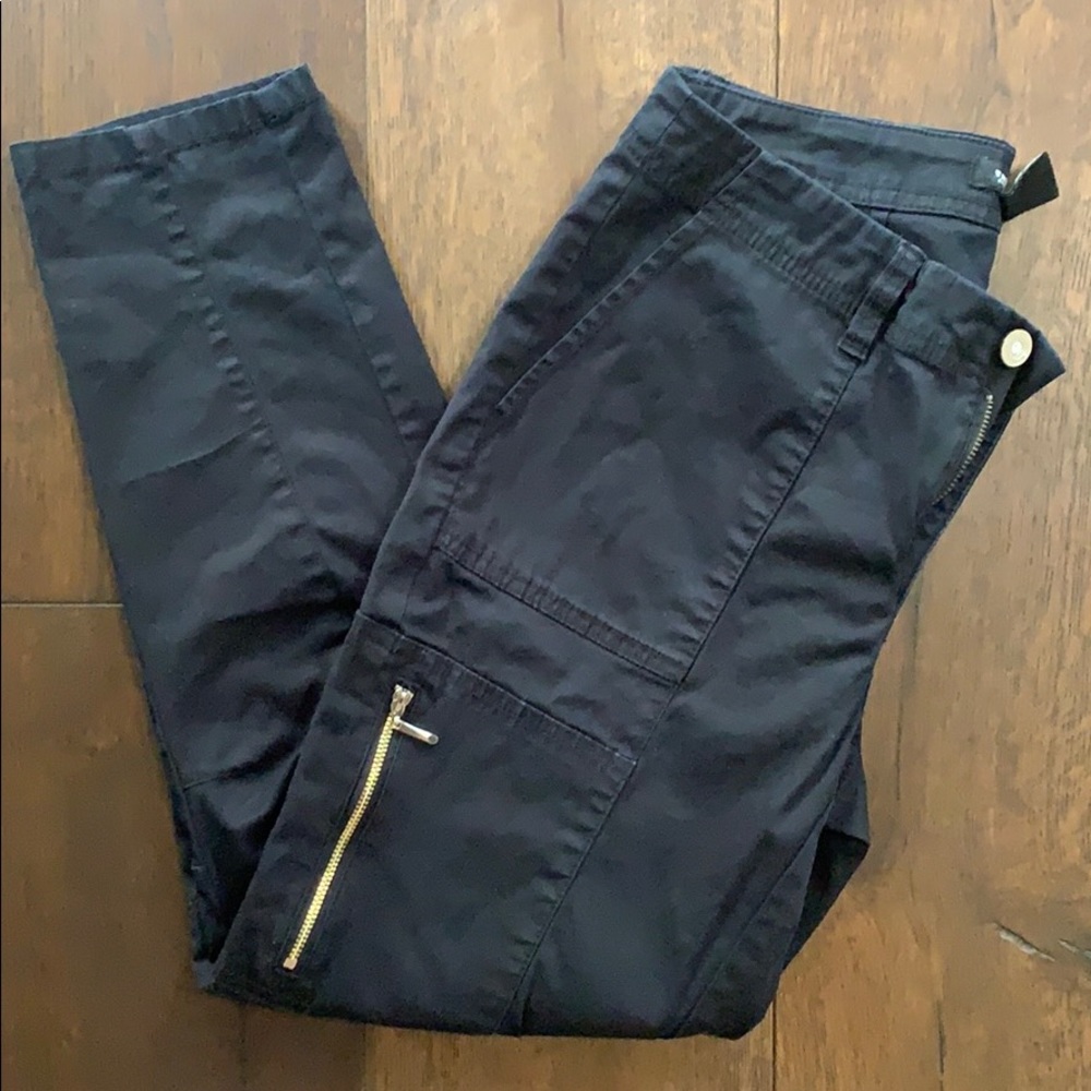 White House Black Market black Capri pants Size 4